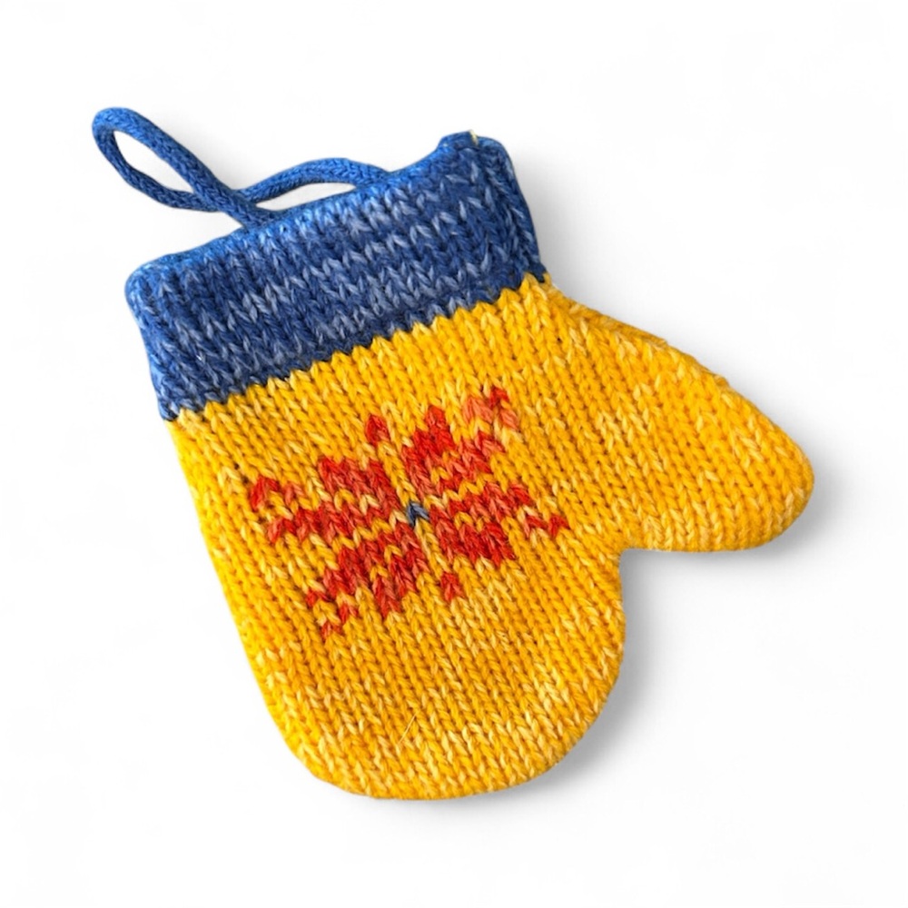 5/$15 Knit mitten Christmas tree ornament yellow blue with a red snowflake